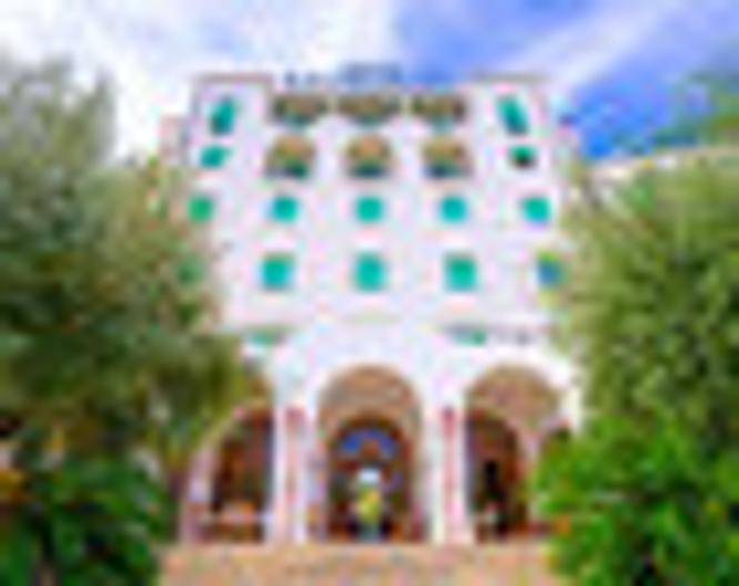 Grand Hotel Excelsior - Außenansicht
