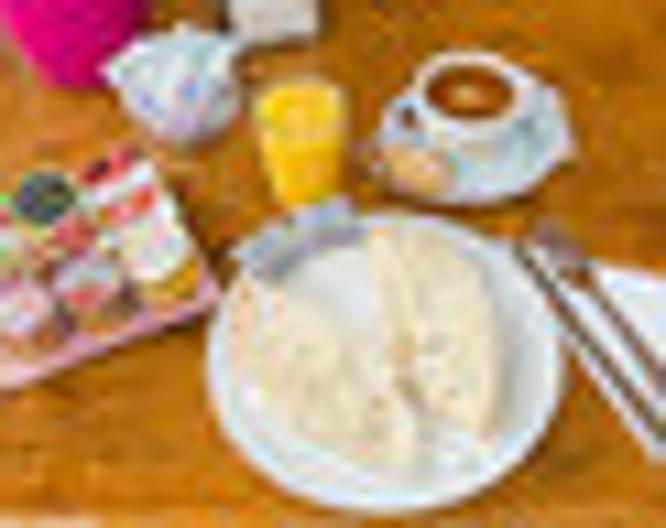 Hostal Sol y Miel - Essen und Trinken