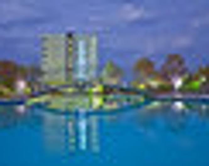 Cronwell Platamon Resort - Pool