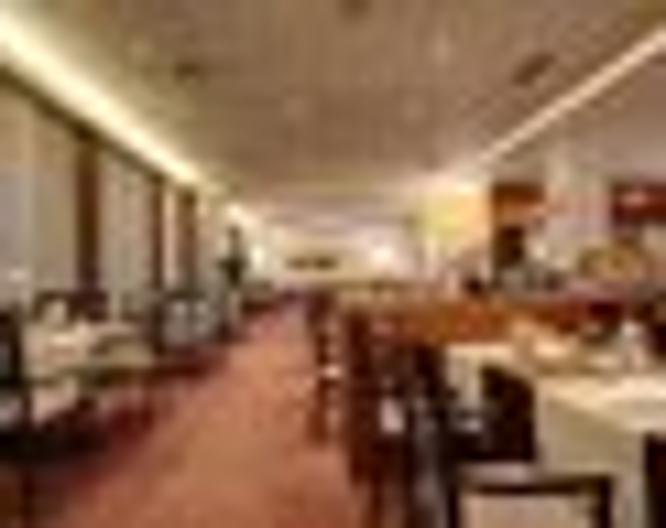 Centro Hotel Uebachs - Essen und Trinken