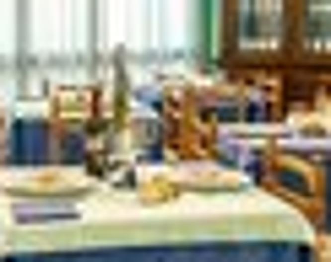 Parador Hotel & Residence - Essen und Trinken