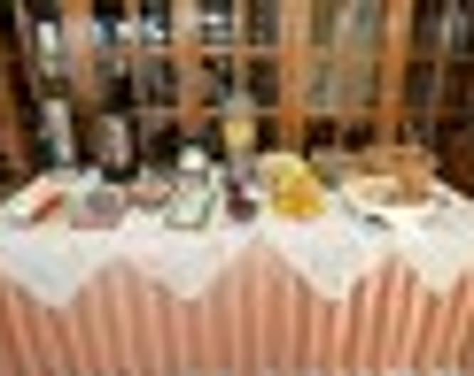 Hermes Hotel - Essen und Trinken