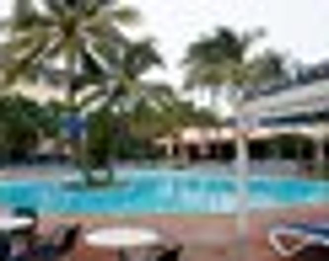 Hotel Club Tropical - Pool