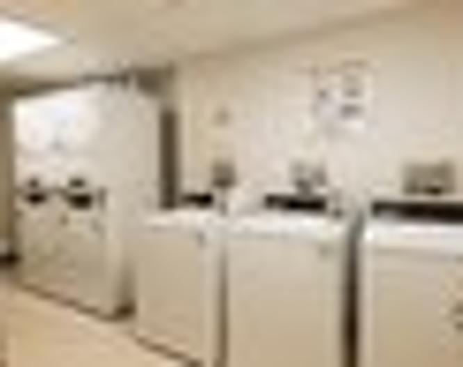 Red Roof PLUS + Long Island - Garden City - Sonstiges