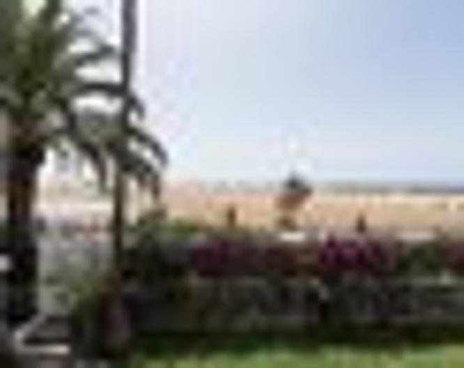 Apartamentos El Capricho - Außenansicht