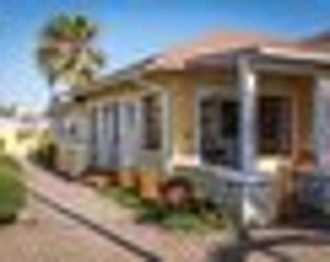 Cornerstone Guesthouse - Außenansicht