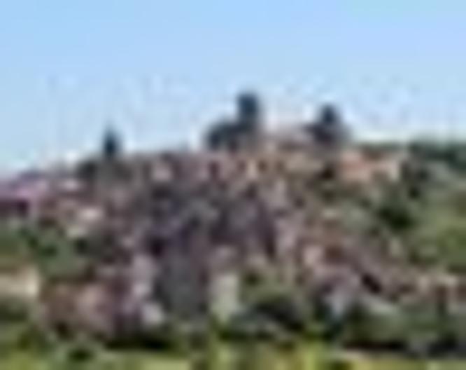 Campanile Avallon - Außenansicht