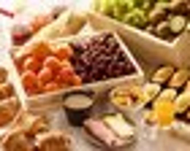 Kyriad Paris Nord - Porte de Saint-Ouen - Essen und Trinken