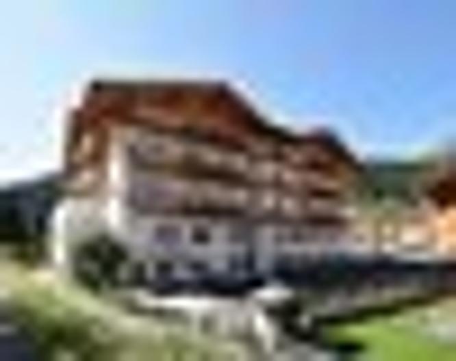 Park Hotel Avisio - Außenansicht