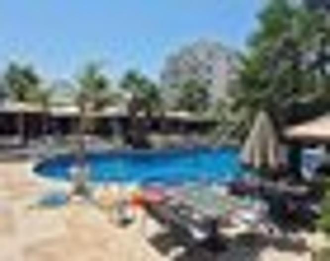Flower Hotel - Pool