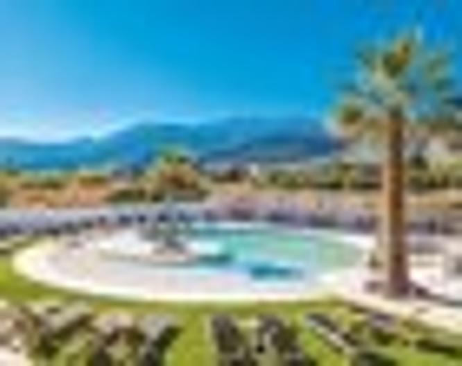AneSea Hotel - Pool