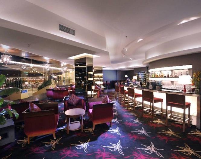 Grand Margherita Hotel, Kuching - Essen und Trinken