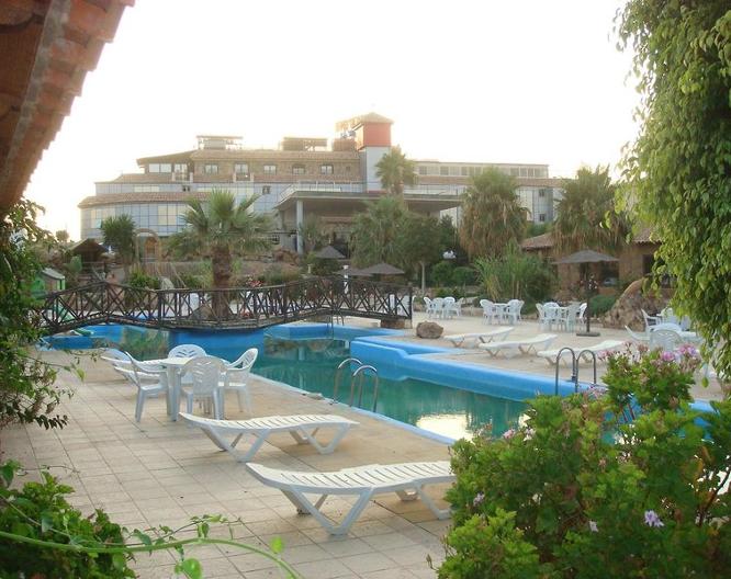 Aguilas Hotel Resort - Pool