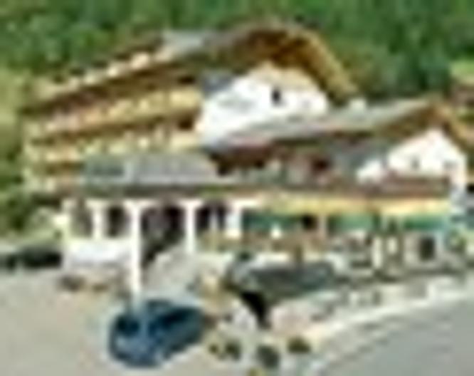 Familienhotel Berghof ohne Transfer - Außenansicht