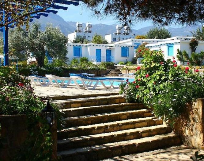 Santoria Holiday Village Hotel - 