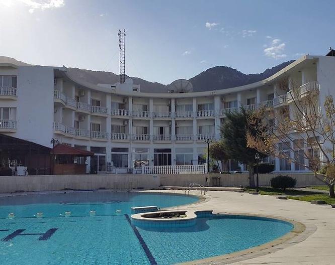 Sempati Hotel - Pool