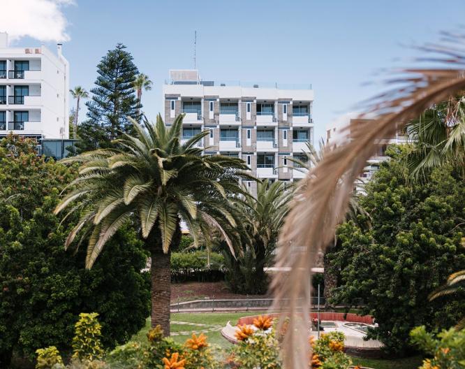 Apartamentos Tarahal - Außenansicht