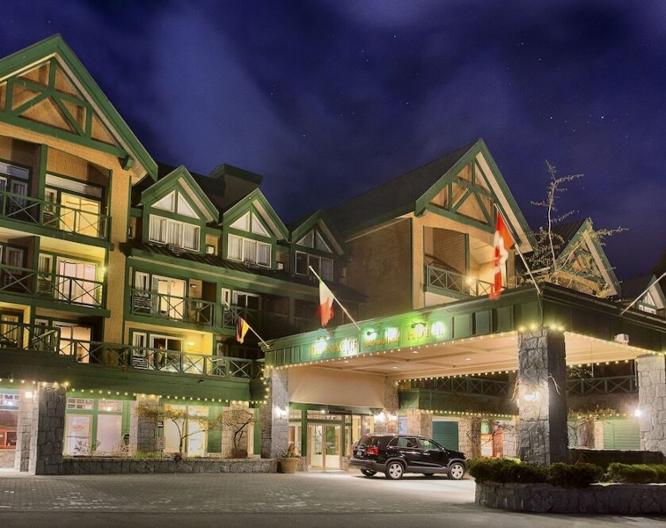 Pinnacle Hotel Whistler - Außenansicht