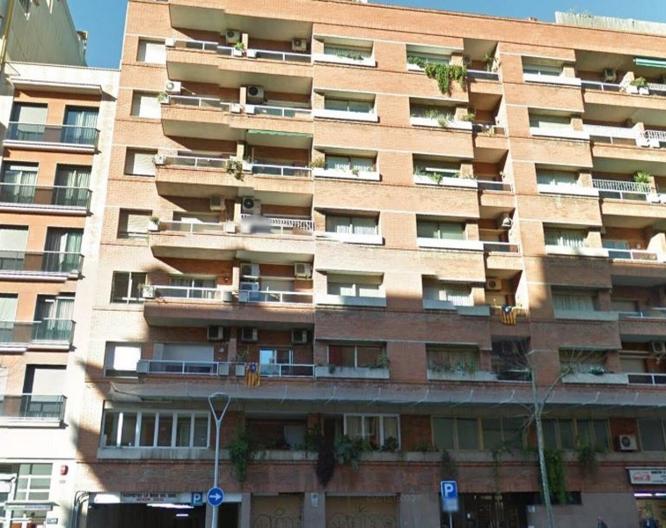 Apartaments Independencia - Außenansicht