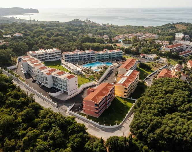 Robolla Beach Apart Hotel - Außenansicht