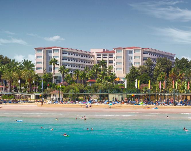 Terrace Beach Resort - Außenansicht