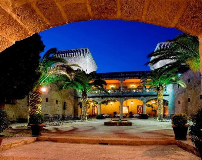 Parador de Jarandilla - Außenansicht