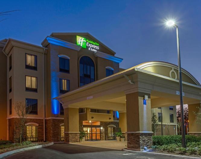 Holiday Inn Express & Suites Orlando East-UCF Area - Außenansicht