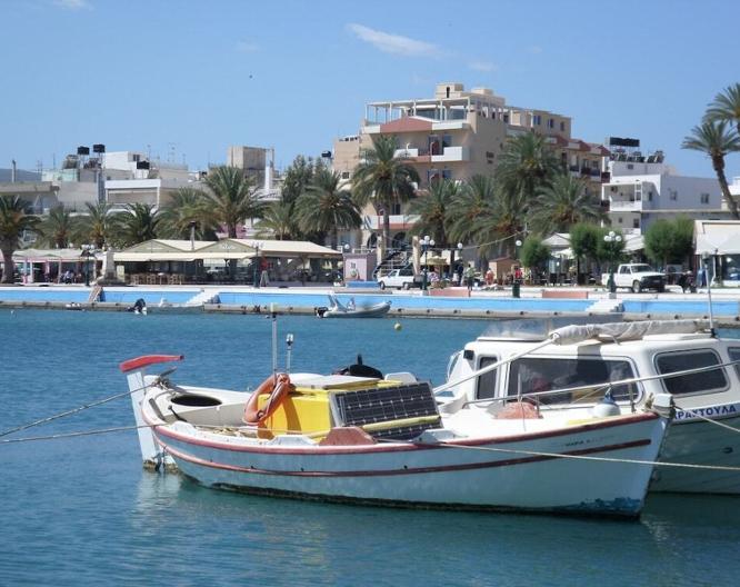 Itanos Hotel - Außenansicht