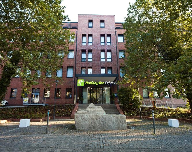 Holiday Inn Express Saarbrücken - Außenansicht