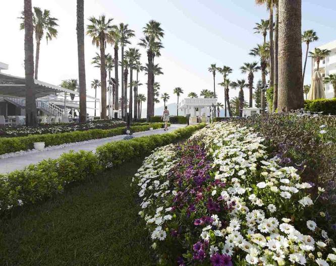 Hotel Ideal Prime Beach - Außenansicht