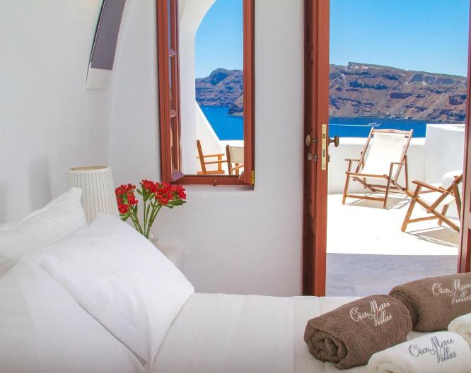 Oia Mare Villas - Außenansicht