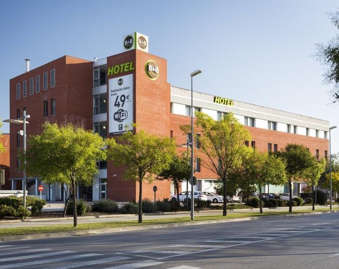 BB Hotel Girona - Außenansicht