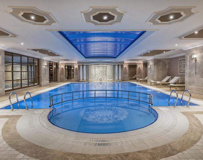 Elite World Istanbul Taksim - Pool