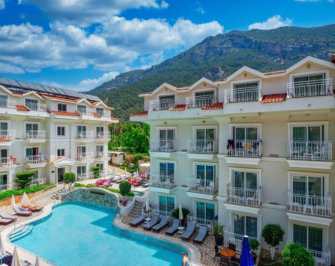 Montebello Deluxe Hotel - Außenansicht