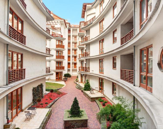 Lord Residence - Außenansicht