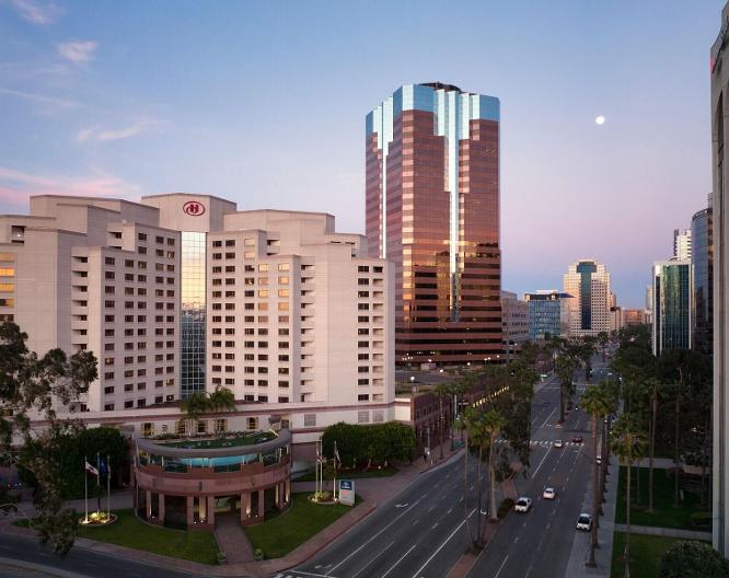 Hilton Long Beach - Außenansicht