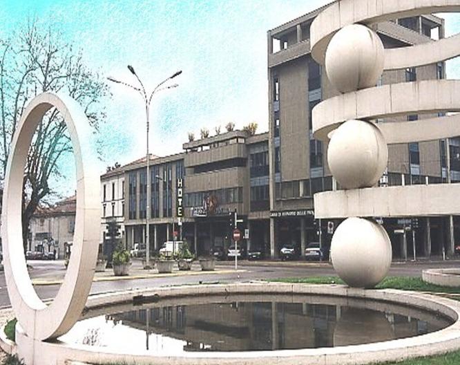 B&B HOTEL Como Baradello - Außenansicht