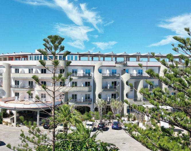 Carlton Riviera - Außenansicht