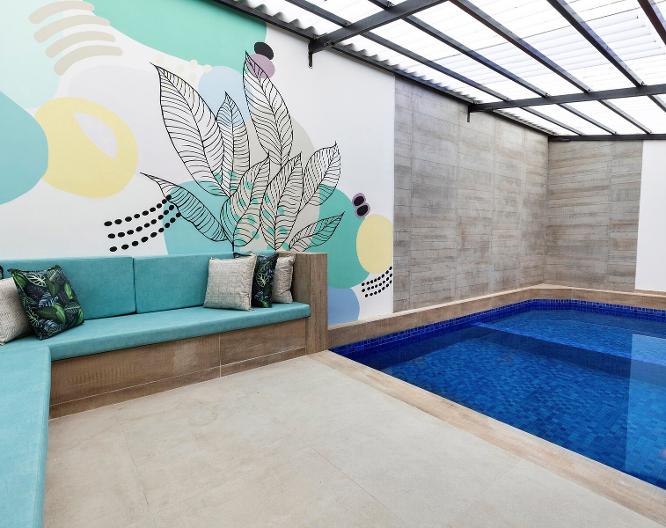 H Hotel - Piscine