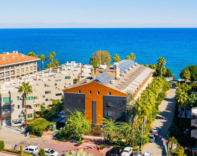 Fame Beach Hotel - Außenansicht