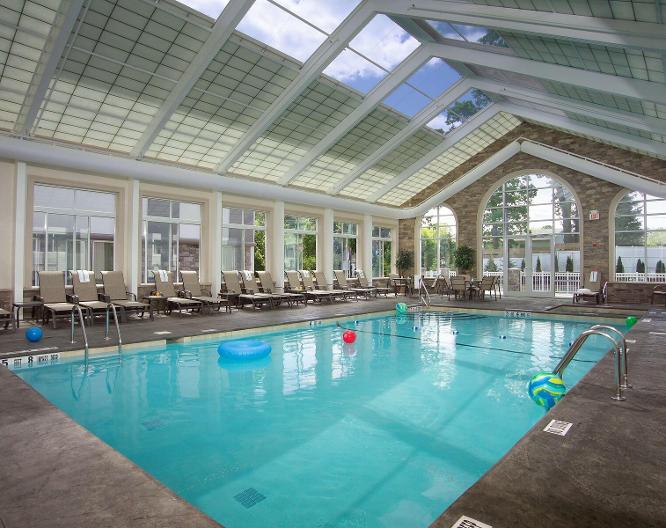 DoubleTree by Hilton Hotel Nanuet - Piscine