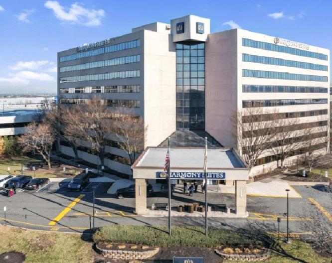 Harmony Suites - Außenansicht