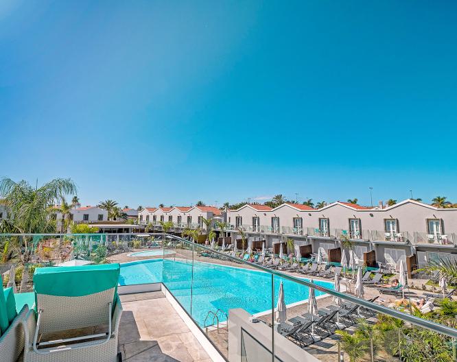 Hotel LIVVO Los Calderones - Außenansicht
