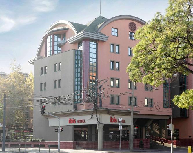 ibis Budapest Heroes Square Hotel - Außenansicht