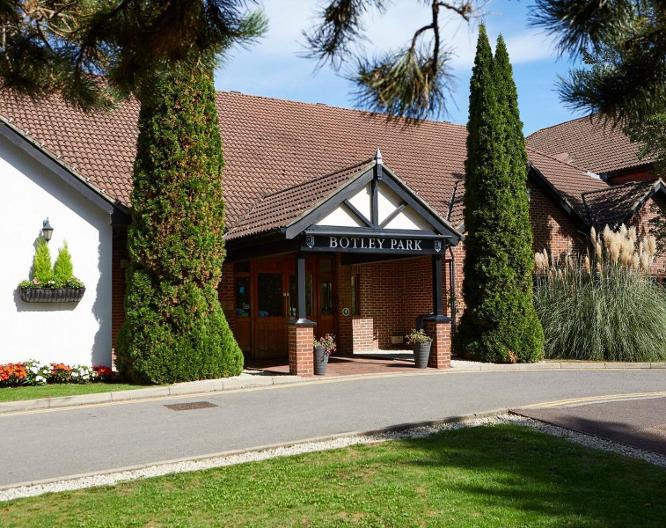 Macdonald Botley Park Hotel & Spa - Außenansicht