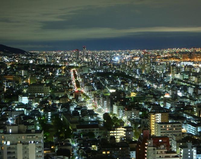 ANA Crowne Plaza Kobe - Außenansicht