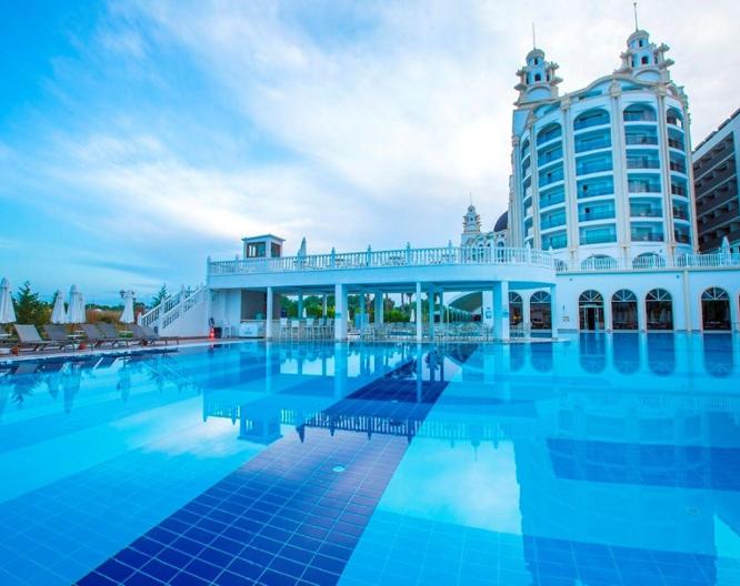 Jadore Deluxe Hotel Spa - Außenansicht