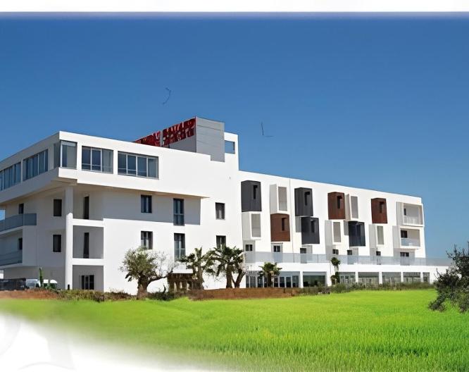 Althea Palace - Außenansicht