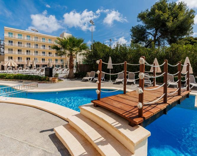 Club Hotel Cala Ratjada - Außenansicht