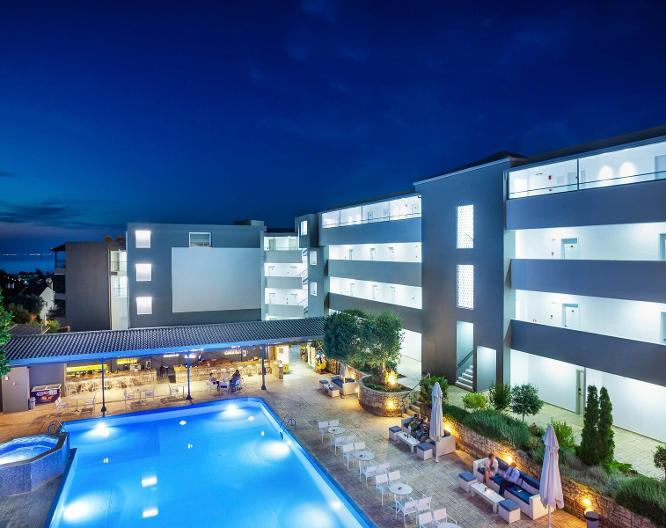 Hotel Kriopigi - Außenansicht